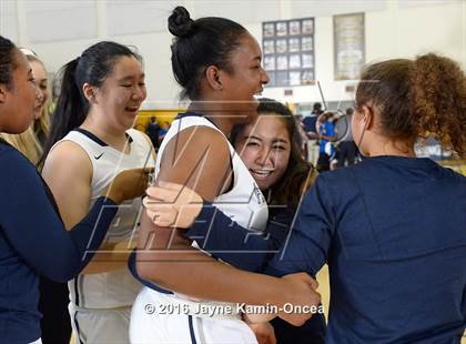 Thumbnail 2 in Mission Prep vs. Flintridge Prep (CIF SS D5AA Final) photogallery.