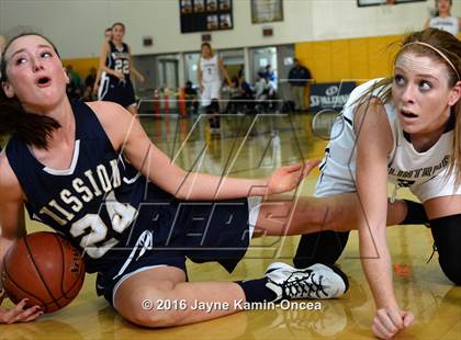 Thumbnail 3 in Mission Prep vs. Flintridge Prep (CIF SS D5AA Final) photogallery.