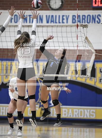 Thumbnail 2 in Esperanza vs Fountain Valley (Dave Mohs Tournament) photogallery.