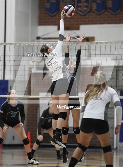 Thumbnail 2 in Esperanza vs Fountain Valley (Dave Mohs Tournament) photogallery.