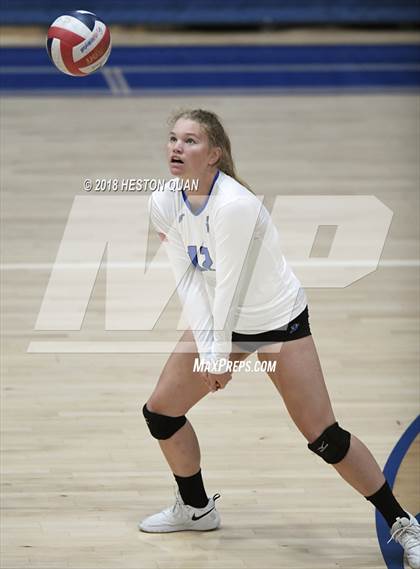 Thumbnail 1 in Esperanza vs Fountain Valley (Dave Mohs Tournament) photogallery.
