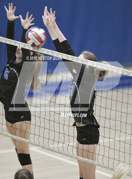 Thumbnail 2 in Esperanza vs Fountain Valley (Dave Mohs Tournament) photogallery.