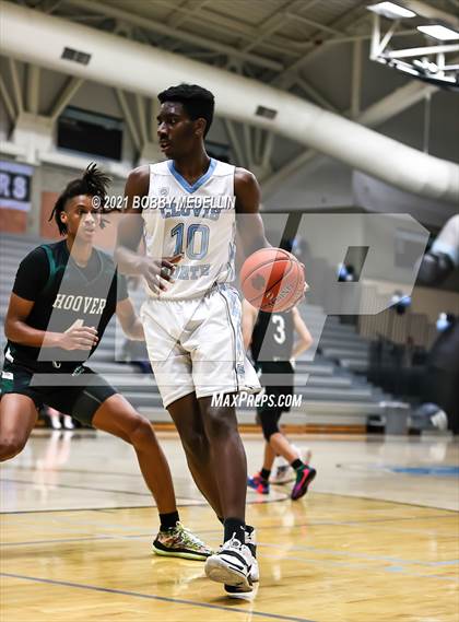 Thumbnail 1 in Hoover @ Clovis North photogallery.