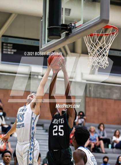Thumbnail 2 in Hoover @ Clovis North photogallery.