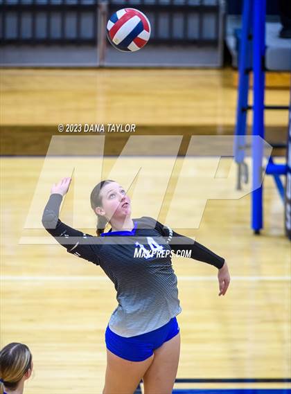 Thumbnail 3 in Brock @ Peaster photogallery.