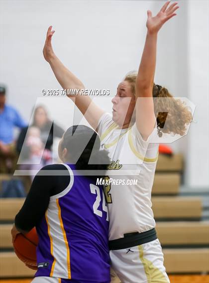 Thumbnail 3 in Munday @ Perrin-Whitt photogallery.