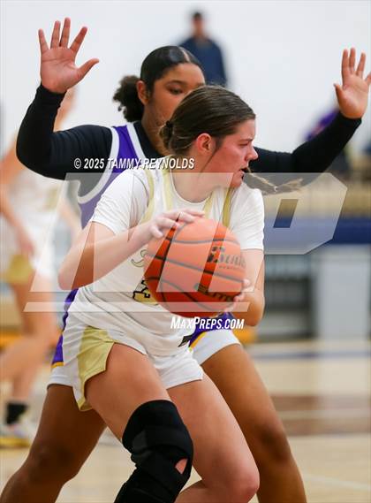 Thumbnail 2 in Munday @ Perrin-Whitt photogallery.