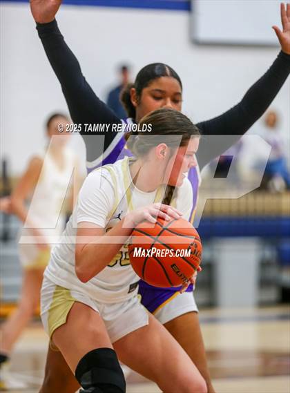 Thumbnail 3 in Munday @ Perrin-Whitt photogallery.