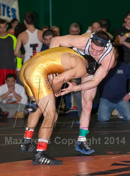 Thumbnail 2 in 2014 Eastern States Wrestling Classic (Finals) photogallery.