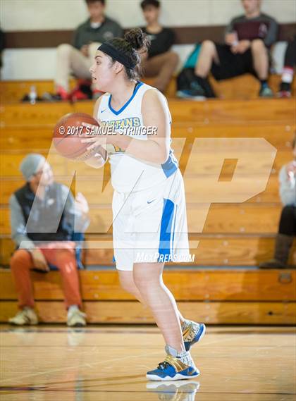 Thumbnail 1 in Emery vs. Averroes (CSD Classic) photogallery.