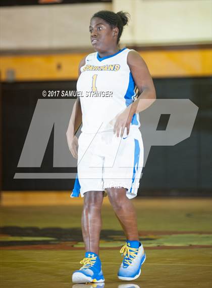 Thumbnail 1 in Emery vs. Averroes (CSD Classic) photogallery.