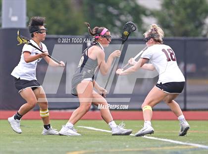 Thumbnail 2 in Joel Barlow @ East Lyme (CIAC Class M Semifinal) photogallery.