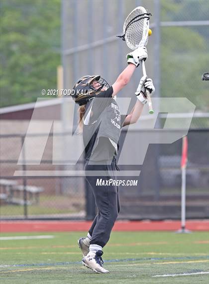 Thumbnail 2 in Joel Barlow @ East Lyme (CIAC Class M Semifinal) photogallery.