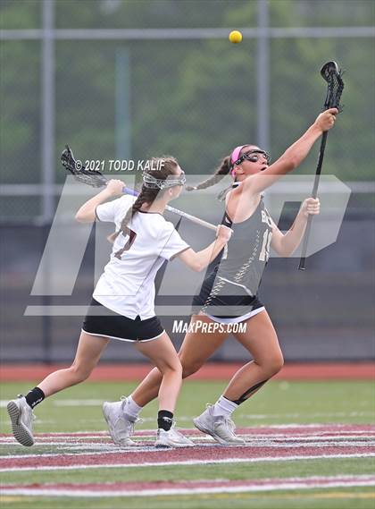 Thumbnail 1 in Joel Barlow @ East Lyme (CIAC Class M Semifinal) photogallery.