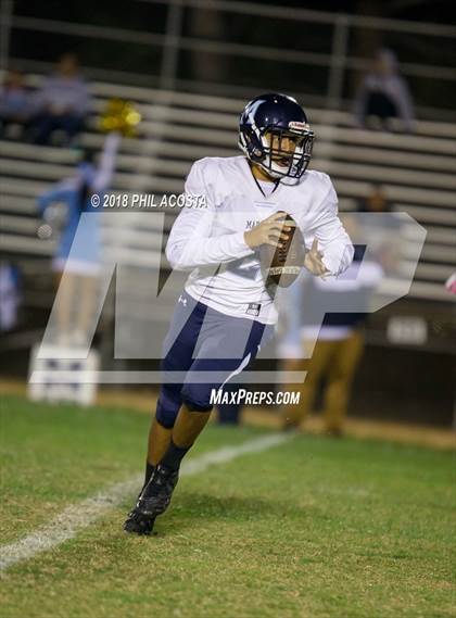 Thumbnail 2 in Wilson vs Marshall photogallery.
