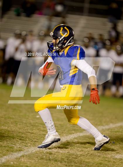 Thumbnail 3 in Wilson vs Marshall photogallery.