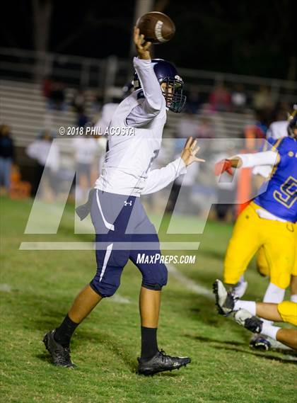 Thumbnail 2 in Wilson vs Marshall photogallery.