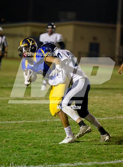 Thumbnail 2 in Wilson vs Marshall photogallery.