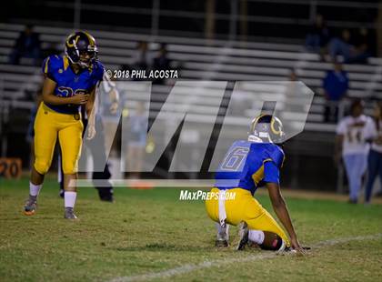 Thumbnail 3 in Wilson vs Marshall photogallery.