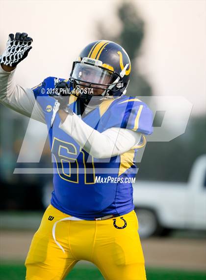 Thumbnail 3 in Wilson vs Marshall photogallery.