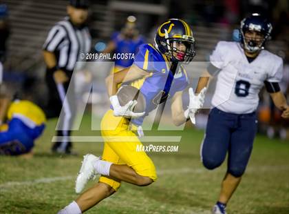 Thumbnail 3 in Wilson vs Marshall photogallery.