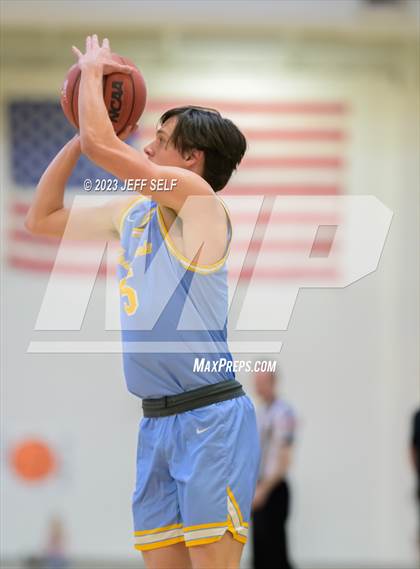 Thumbnail 3 in First Colonial @ Hickory photogallery.