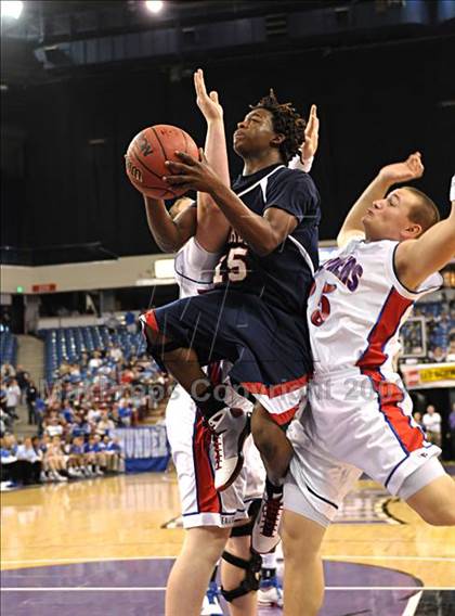 Thumbnail 2 in Christian Brothers vs. Modesto Christian (CIF SJS D4 Final) photogallery.