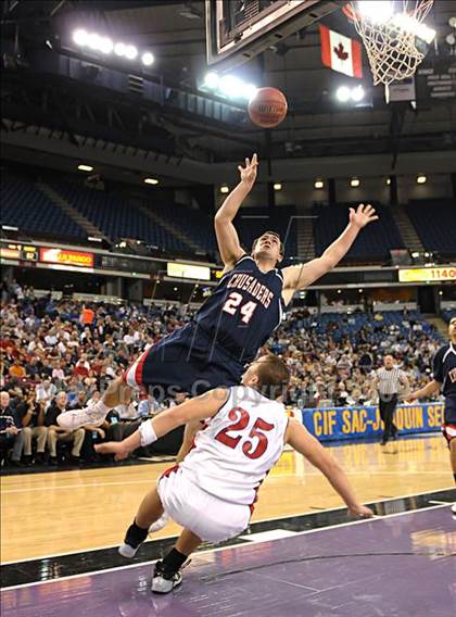 Thumbnail 2 in Christian Brothers vs. Modesto Christian (CIF SJS D4 Final) photogallery.