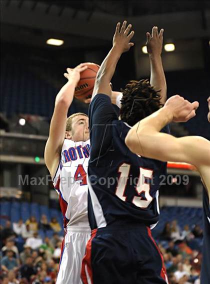 Thumbnail 2 in Christian Brothers vs. Modesto Christian (CIF SJS D4 Final) photogallery.