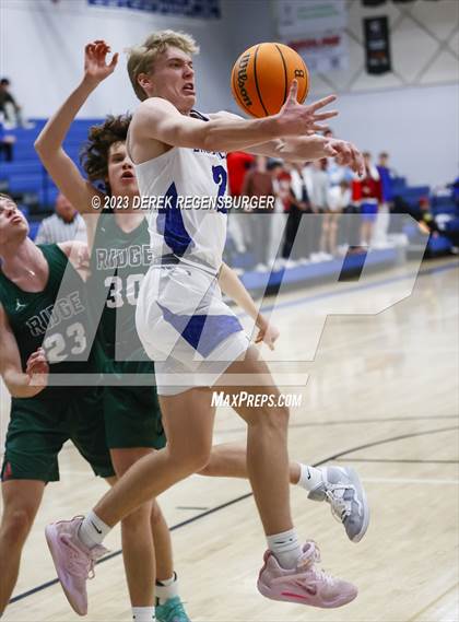 Thumbnail 1 in Fossil Ridge @ Broomfield photogallery.