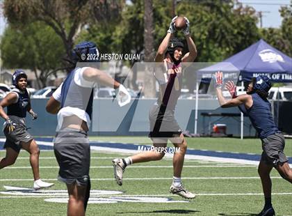 Thumbnail 3 in St. John Bosco vs. Simi Valley (Brave 8 Invitational) photogallery.