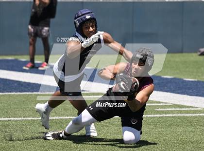 Thumbnail 1 in St. John Bosco vs. Simi Valley (Brave 8 Invitational) photogallery.