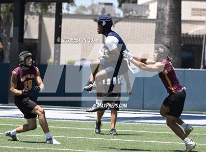 Thumbnail 3 in St. John Bosco vs. Simi Valley (Brave 8 Invitational) photogallery.