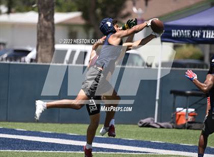 Thumbnail 3 in St. John Bosco vs. Simi Valley (Brave 8 Invitational) photogallery.