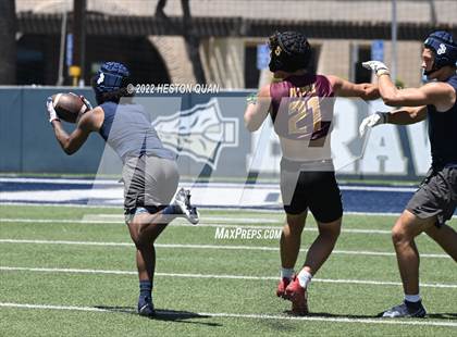 Thumbnail 1 in St. John Bosco vs. Simi Valley (Brave 8 Invitational) photogallery.