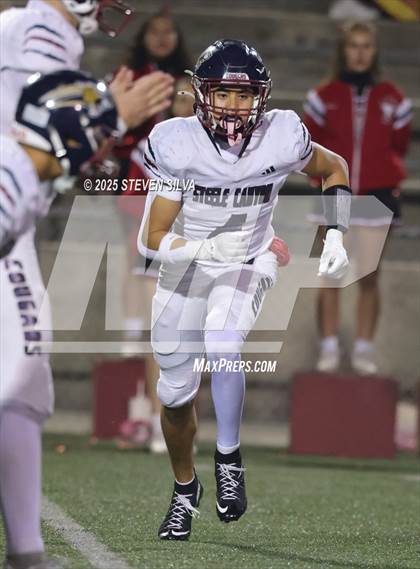 Thumbnail 2 in Steele Canyon vs. Santa Fe Christian (CIF SDS Division 2 Final) photogallery.