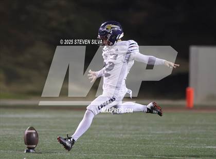 Thumbnail 2 in Steele Canyon vs. Santa Fe Christian (CIF SDS Division 2 Final) photogallery.