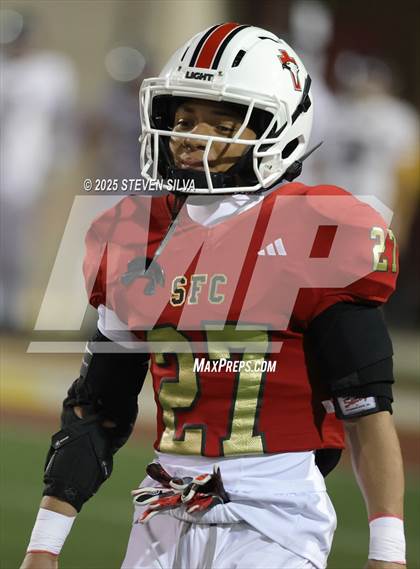 Thumbnail 2 in Steele Canyon vs. Santa Fe Christian (CIF SDS Division 2 Final) photogallery.