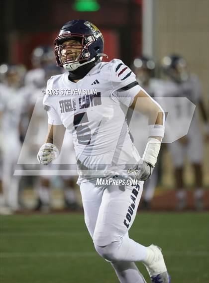 Thumbnail 1 in Steele Canyon vs. Santa Fe Christian (CIF SDS Division 2 Final) photogallery.
