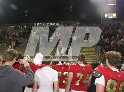 Thumbnail 2 in Steele Canyon vs. Santa Fe Christian (CIF SDS Division 2 Final) photogallery.