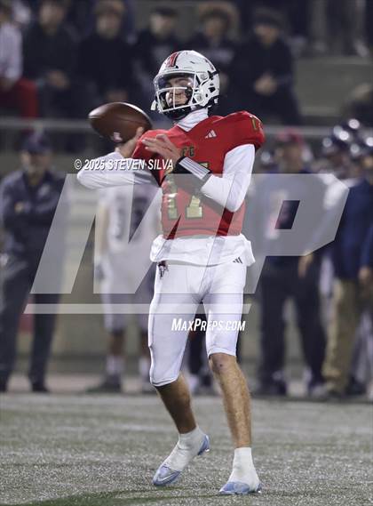 Thumbnail 2 in Steele Canyon vs. Santa Fe Christian (CIF SDS Division 2 Final) photogallery.