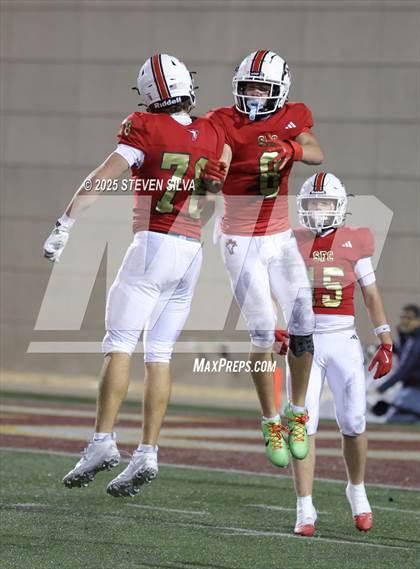Thumbnail 1 in Steele Canyon vs. Santa Fe Christian (CIF SDS Division 2 Final) photogallery.