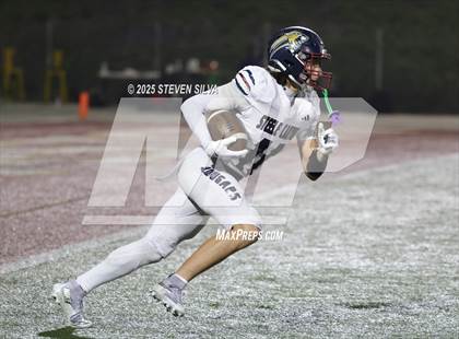 Thumbnail 2 in Steele Canyon vs. Santa Fe Christian (CIF SDS Division 2 Final) photogallery.