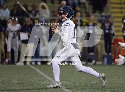 Thumbnail 1 in Steele Canyon vs. Santa Fe Christian (CIF SDS Division 2 Final) photogallery.