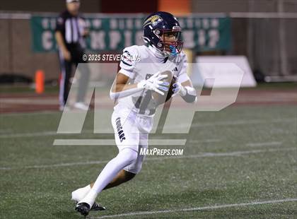 Thumbnail 2 in Steele Canyon vs. Santa Fe Christian (CIF SDS Division 2 Final) photogallery.