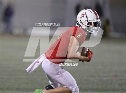 Thumbnail 3 in Steele Canyon vs. Santa Fe Christian (CIF SDS Division 2 Final) photogallery.