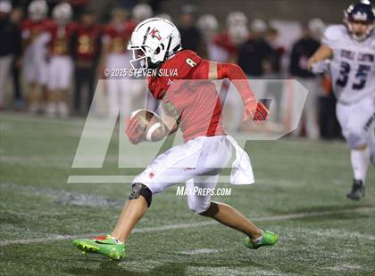 Thumbnail 1 in Steele Canyon vs. Santa Fe Christian (CIF SDS Division 2 Final) photogallery.