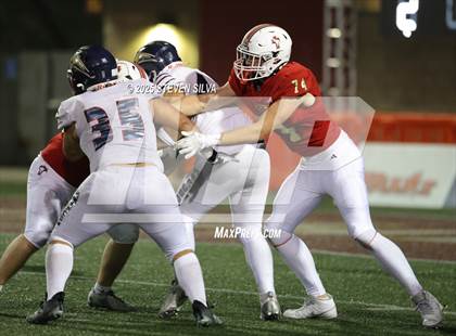 Thumbnail 1 in Steele Canyon vs. Santa Fe Christian (CIF SDS Division 2 Final) photogallery.