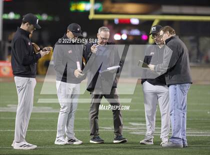 Thumbnail 3 in Steele Canyon vs. Santa Fe Christian (CIF SDS Division 2 Final) photogallery.