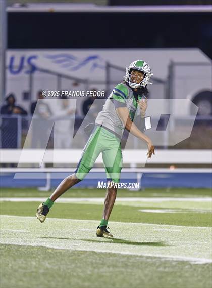 Thumbnail 2 in Ocoee @ Sumner (FHSAA 7A Regional) photogallery.